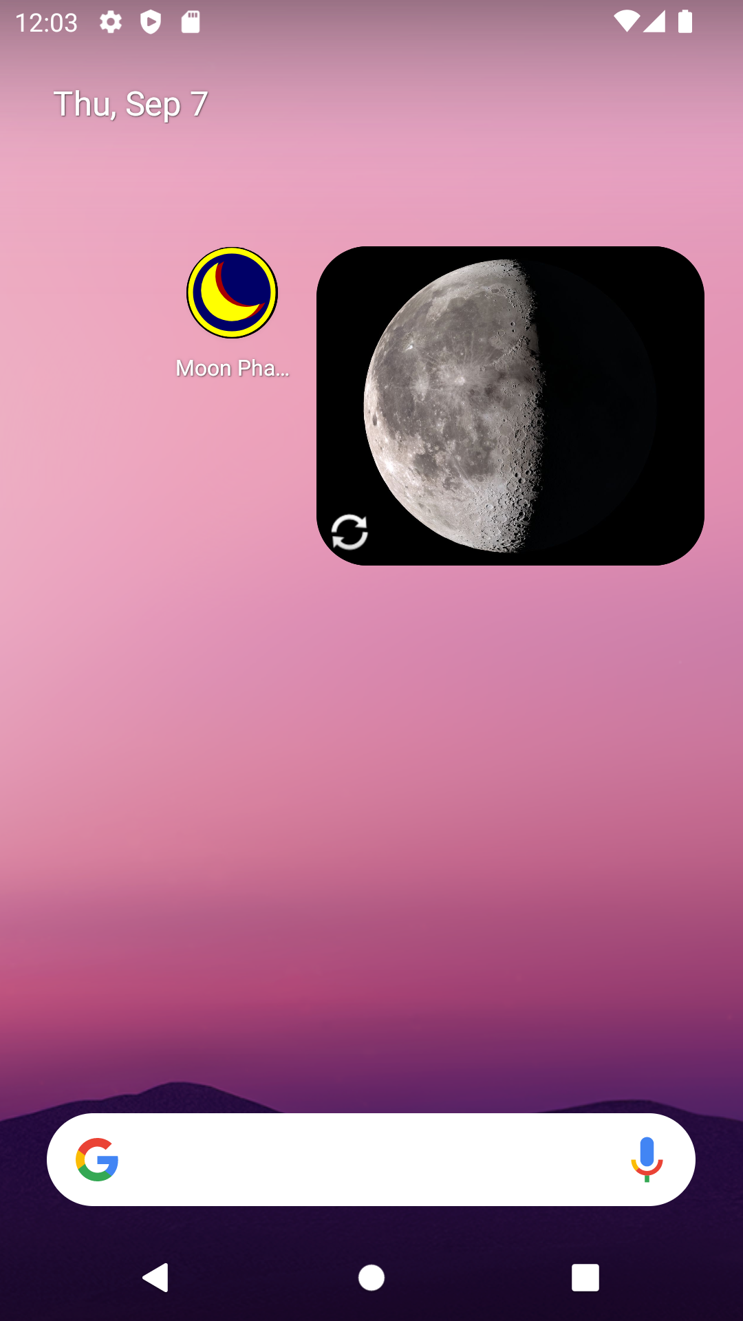 Moon Phases app home screen